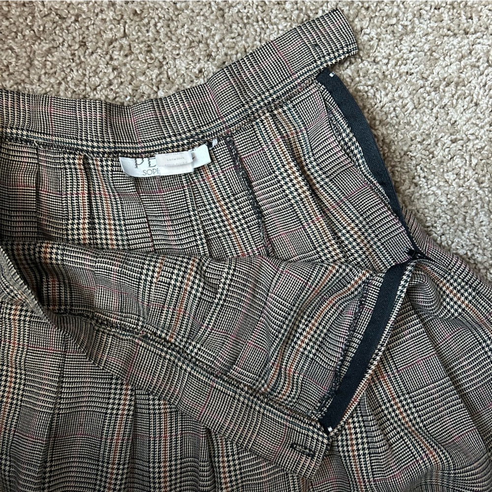 W Sophisticate Petite Tan Plaid Pleated Skirt Size 8 |B62 - Picture 2 of 12